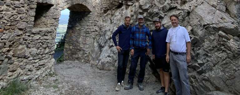 AltEms NordOstMauer des Palas saniert! Stadt Hohenems