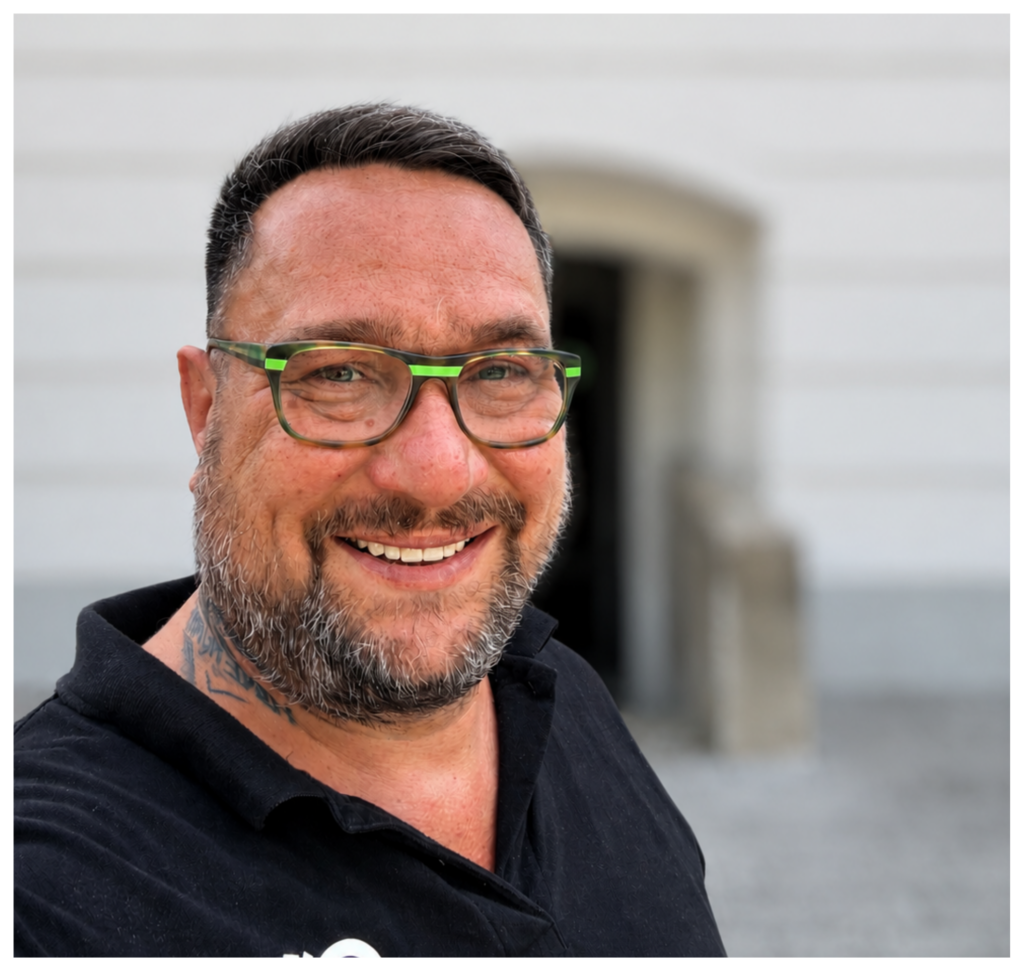 orträt von Markus Schwarzl als Referent für eine Veranstaltung in Hohenems